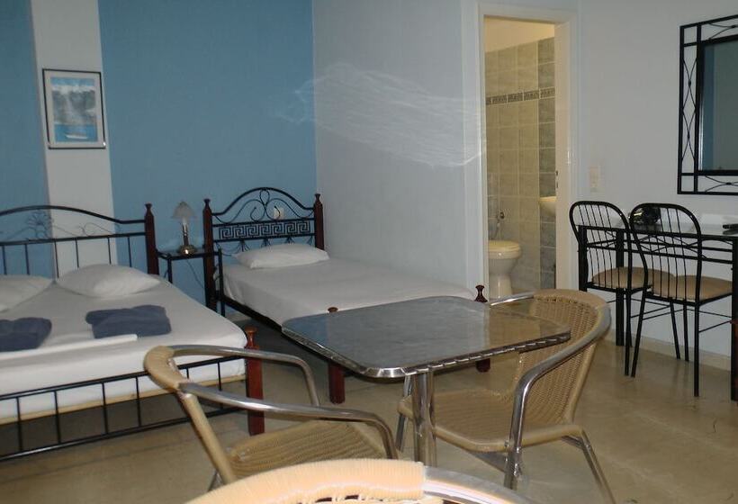 四人标准间, Santa Magia