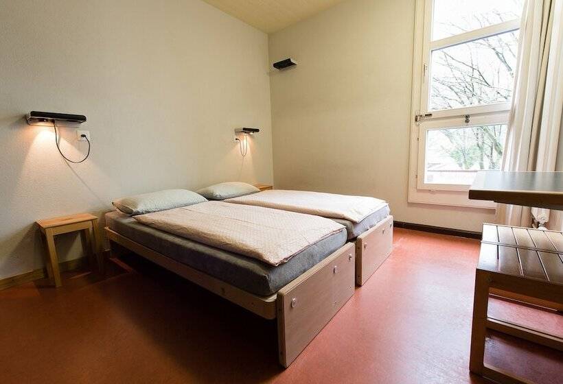 Quarto Estandar Banheiro Compartilhado, Zurich Youth Hostel