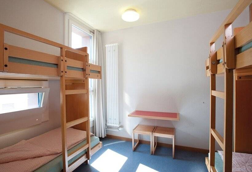 اتاق استاندارد چهارنفره با سرویس بهداشتی مشترک, Zurich Youth Hostel