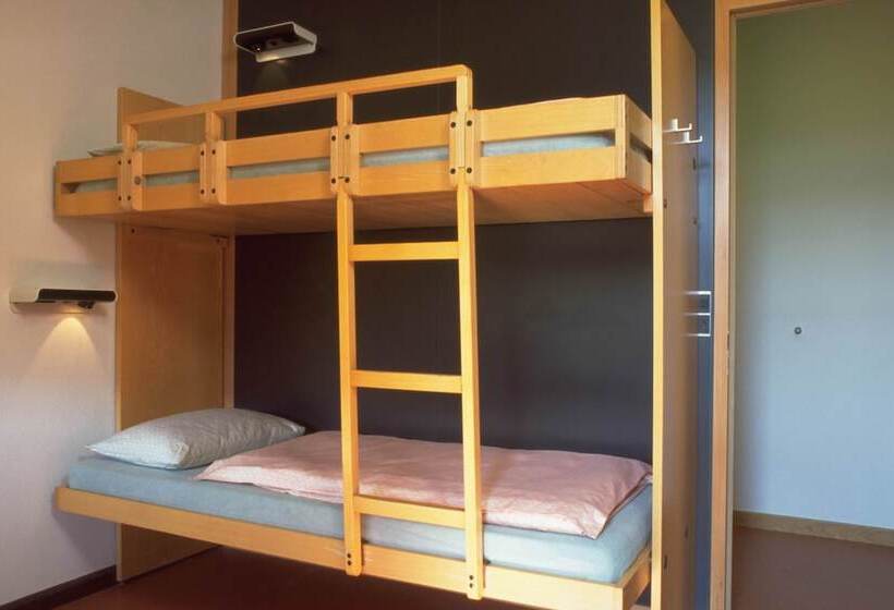Quarto Estandar Banheiro Compartilhado, Zurich Youth Hostel