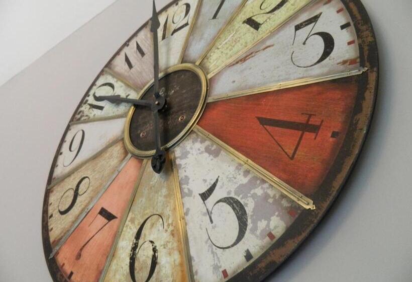 جناح جونيور, Birchover Bridgford Hall