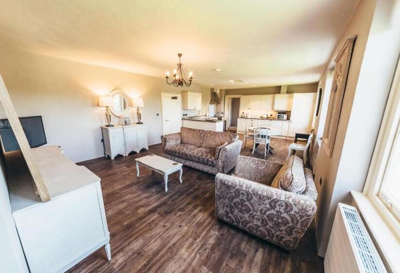 جناح مطلّ علي الحديقة, Birchover Bridgford Hall