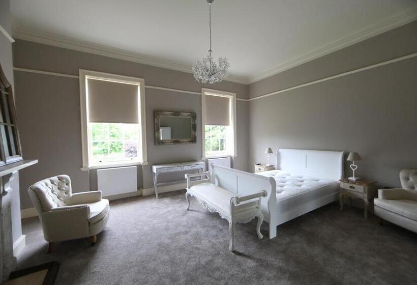 جناح ديلوكس, Birchover Bridgford Hall