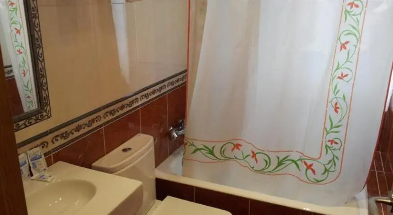 اتاق استاندارد یک نفره, Hostal Rosi