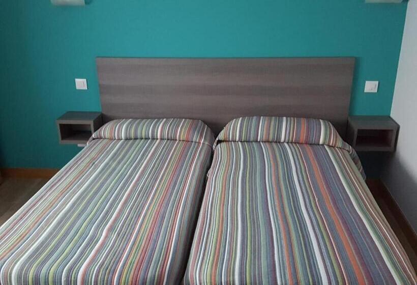 اتاق استاندارد یک نفره, Hostal Rosi