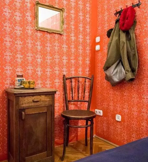 バス共有のスタンダードルーム, Baroque Hostel & Coworking
