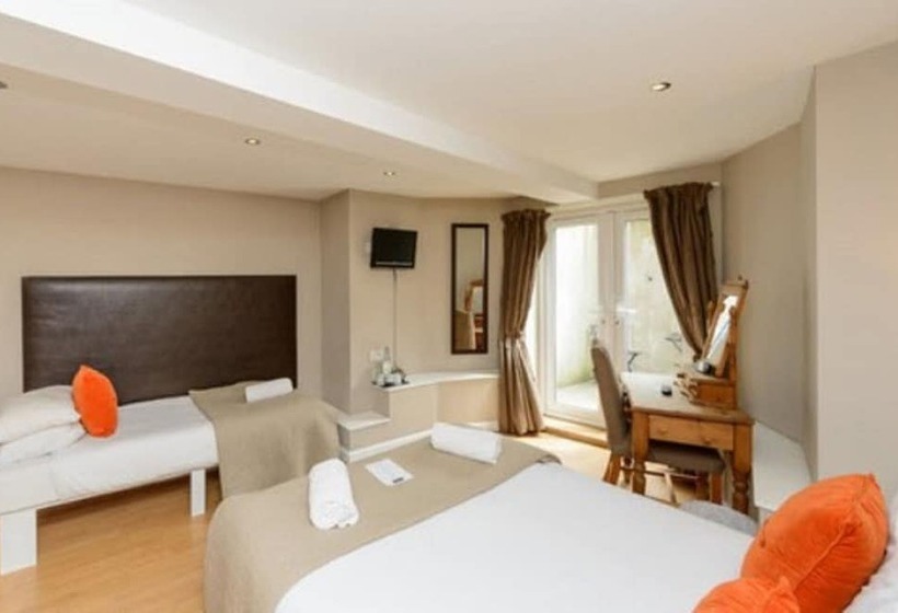 스탠다드 트리플 룸, Martin S Guesthouse