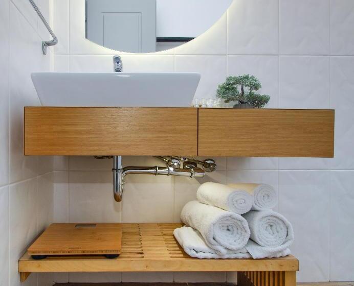 سوییت جونیور با چشمانداز دریا, Arion Syros