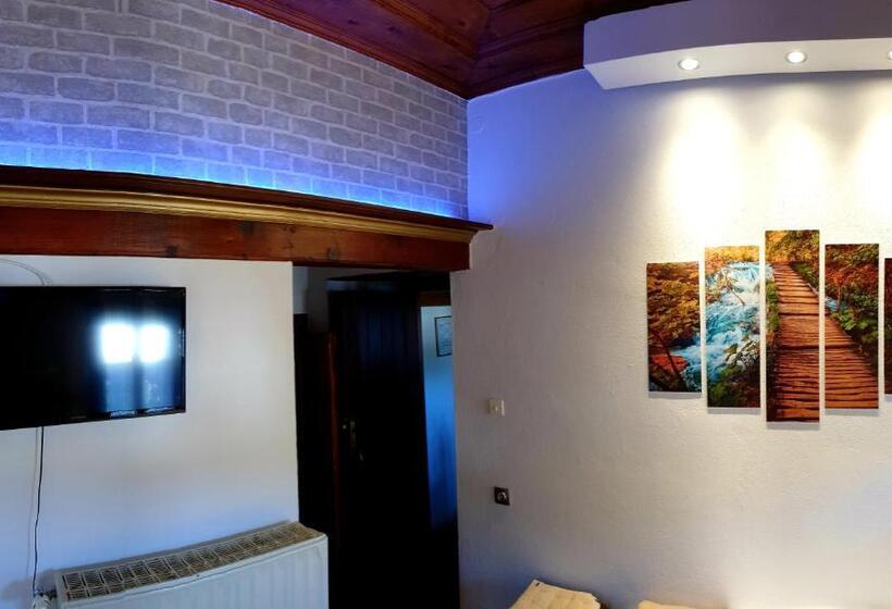 חדר קלאסי לארבעה, Astraka Guesthouse I