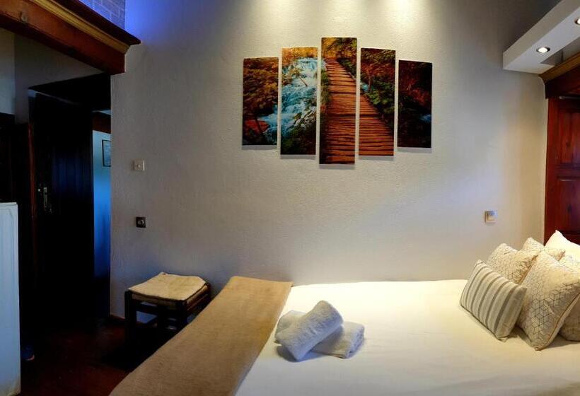 חדר קלאסי לארבעה, Astraka Guesthouse I