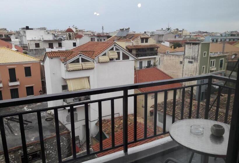 スタンダードシティビュールーム, Avra