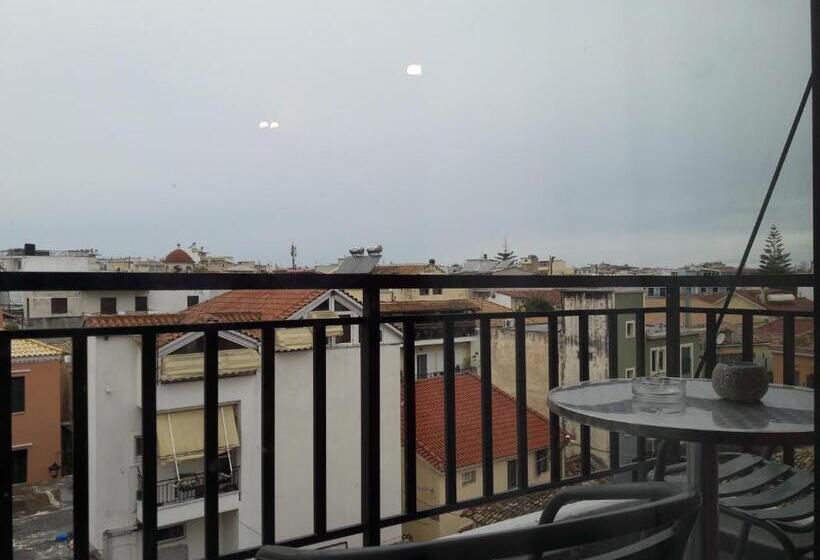 スタンダードシティビュールーム, Avra