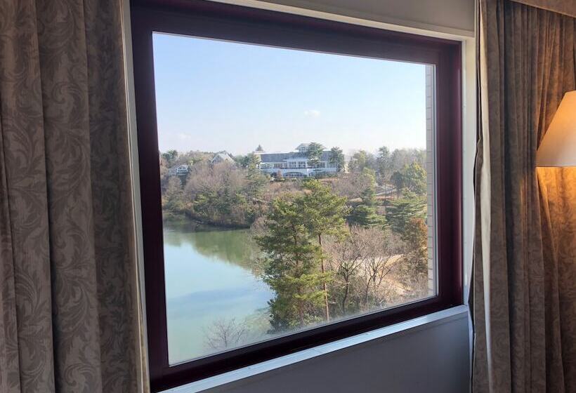 ガーデンビュースタンダードルーム, Hiroshima Airport