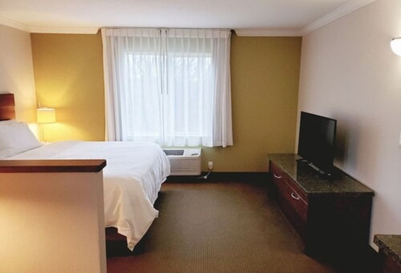 Люкс с Балконом, Holiday Inn Express Hotel & Suites Portland Northwest Downtown, An Ihg