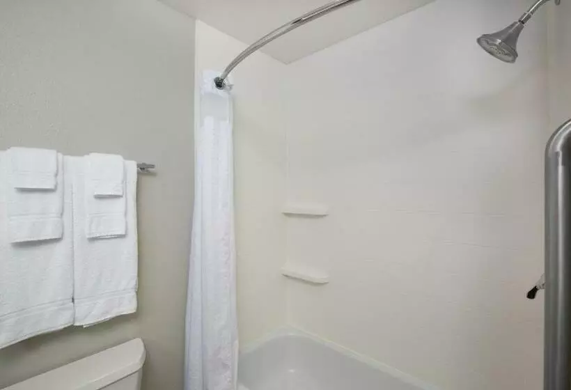Standard-huone King-vuode, Holiday Inn Express Hastings, An Ihg