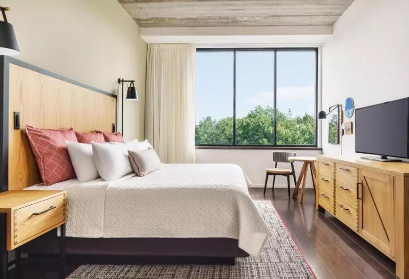 キングサイズベッドのエクゼクティブルーム, Indigo Athens   University Area, An Ihg