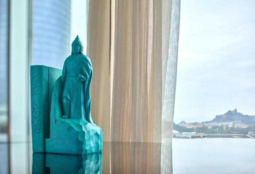غرفة قياسية مطلّة علي البحر, Indigo Xiamen Harbour, An Ihg