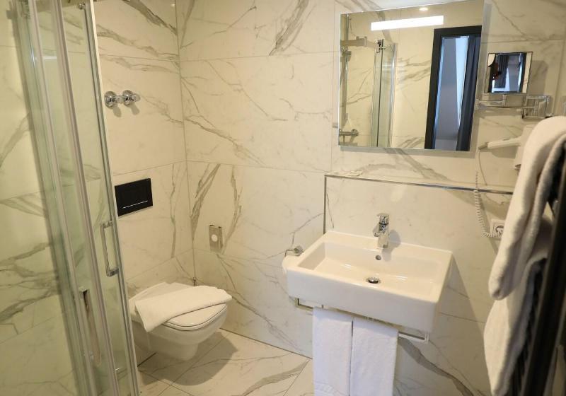 غرفة قياسية مطلّة علي البحر, Indigo Xiamen Harbour, An Ihg