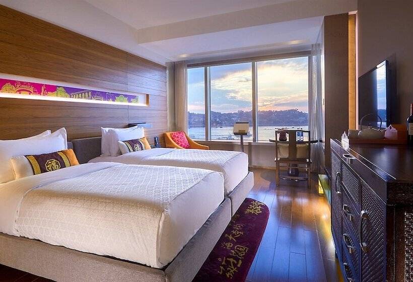 غرفة قياسية مطلّة علي البحر, Indigo Xiamen Harbour, An Ihg