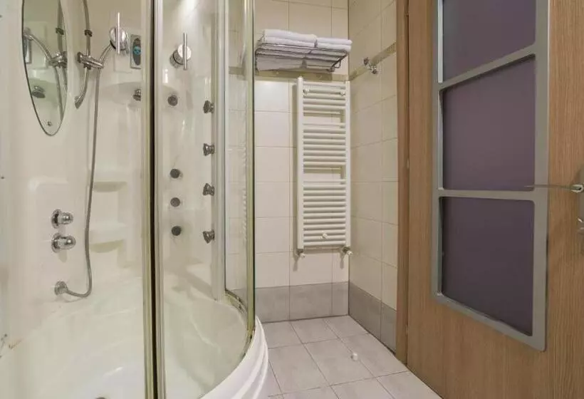 اتاق استاندارد با بالکن, Lido