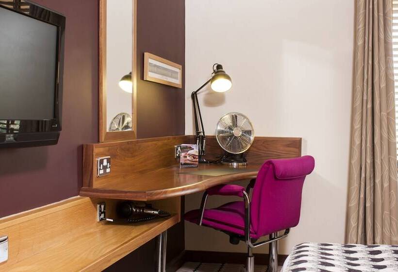 Номер Стандарт, Lodge At Bristol