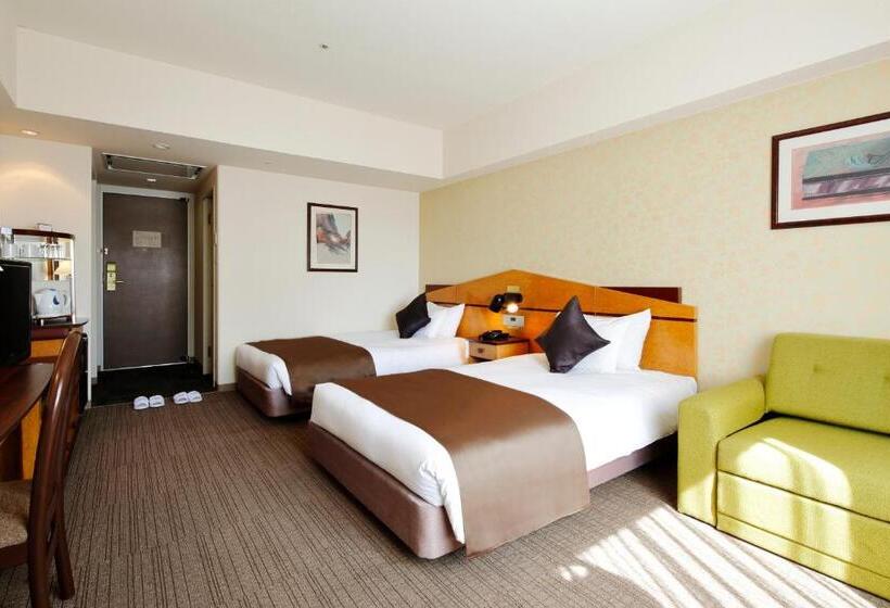 Quarto Estandar, Resol Gifu