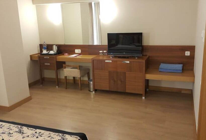 Полулюкс, Trendy Side Beach Adults Only