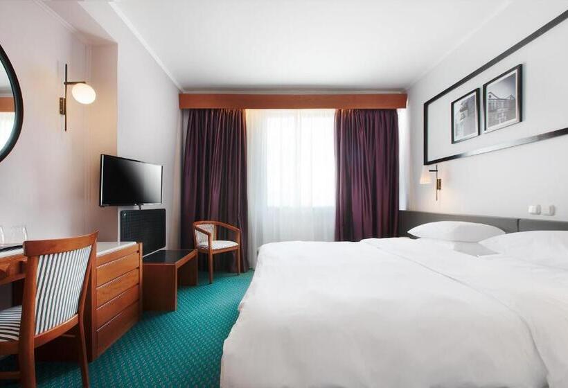 デラックスルーム, Z Palace & Congress Center