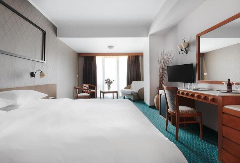 コネクティングルーム(家族用)。, Z Palace & Congress Center