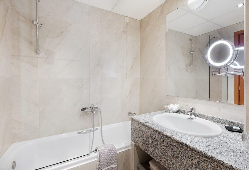 デラックスルーム, Z Palace & Congress Center