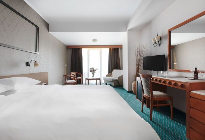 デラックススイート, Z Palace & Congress Center