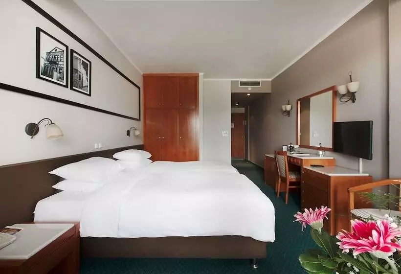 デラックススイート, Z Palace & Congress Center