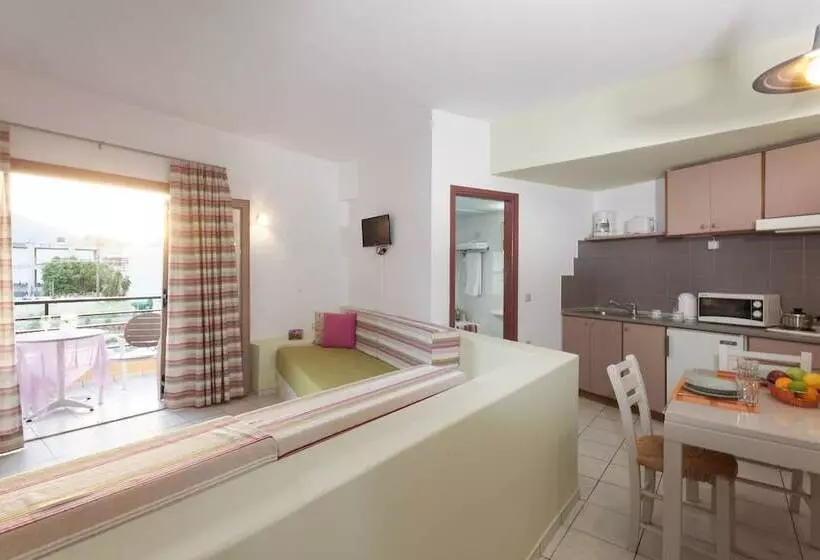 Standard-studio, Latania Apartments