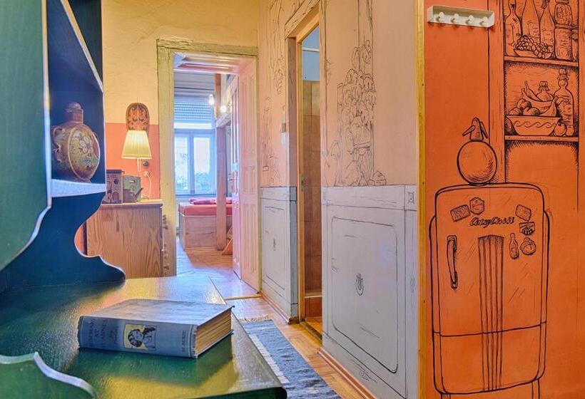 آپارتمان 1 خوابه, Lavender Circus Hostel, Doubles & Ensuites