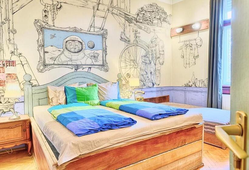 اتاق استاندارد, Lavender Circus Hostel, Doubles & Ensuites