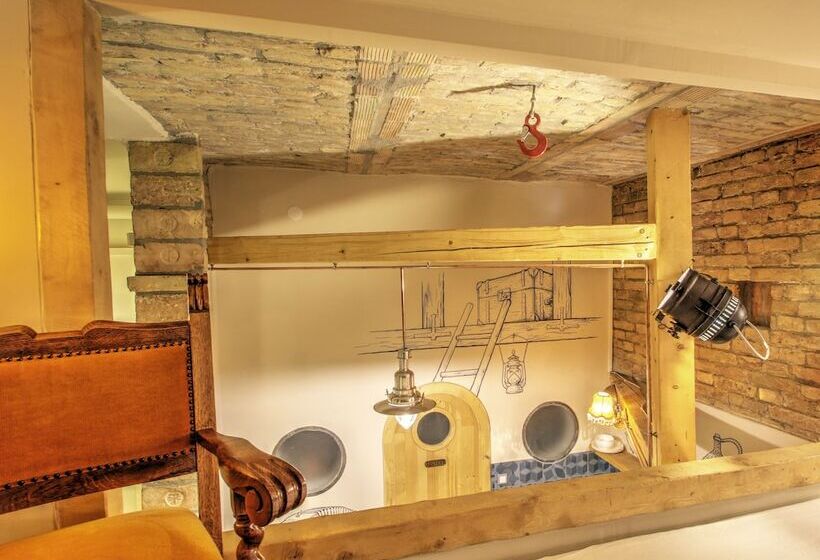 آپارتمان 1 خوابه, Lavender Circus Hostel, Doubles & Ensuites