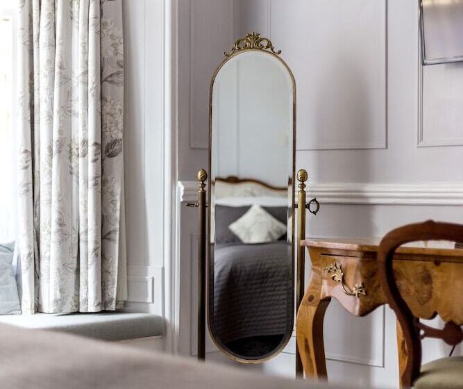 חדר סופריור, The Alamo Guest House