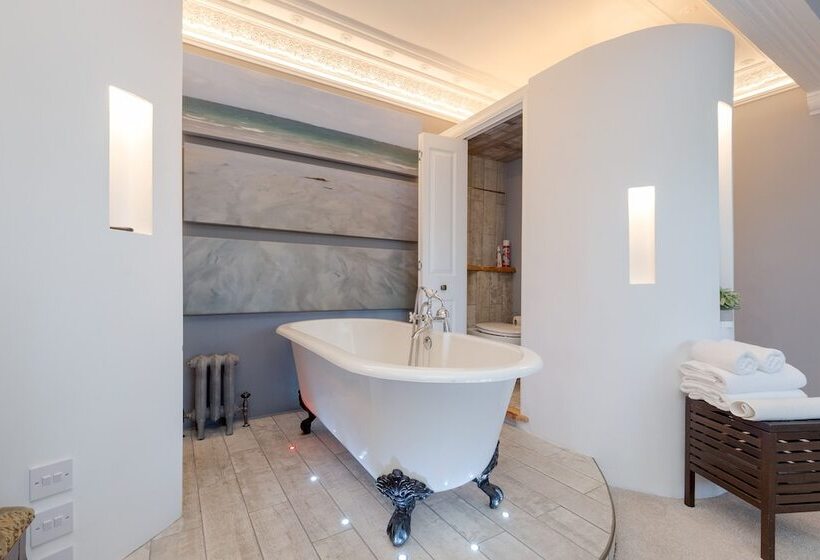 חדר דלוקס, The Alamo Guest House