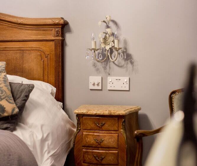 חדר סטנדרט, The Alamo Guest House