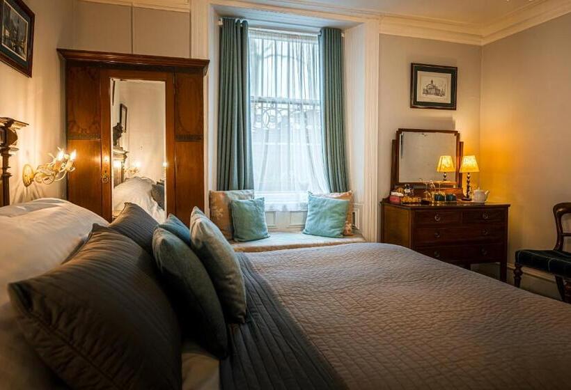 Standard room with outdoor bath, The Alamo Guest House