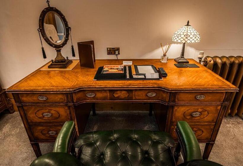 اتاق دلوکس با چشم‌انداز پارک, The Alamo Guest House