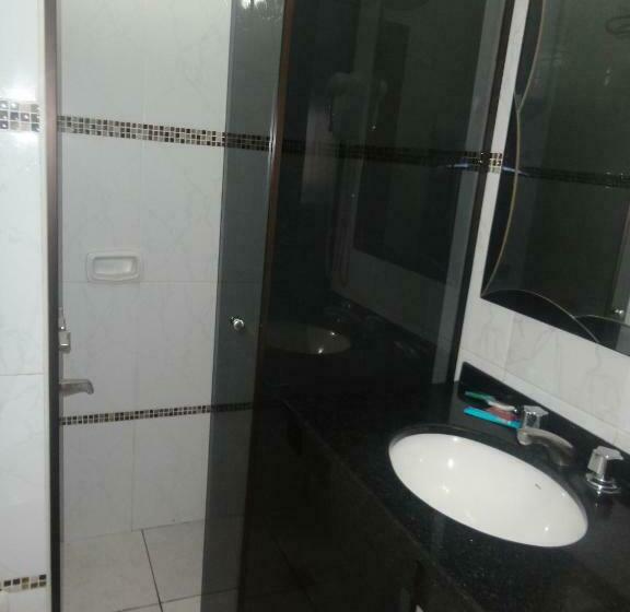 اتاق استاندارد, Arthur