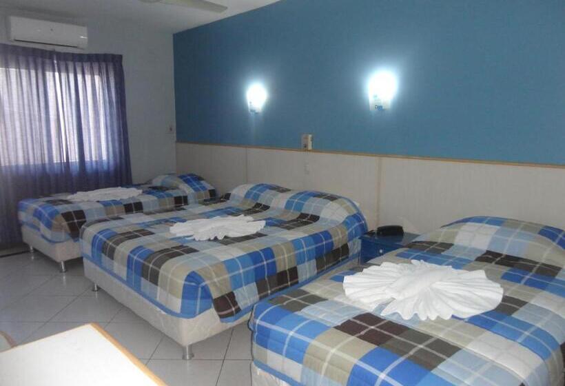 اتاق استاندارد چهار تخته, Arthur