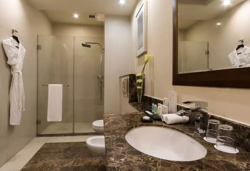 اتاق خانوادگی, Concorde Hotel Doha