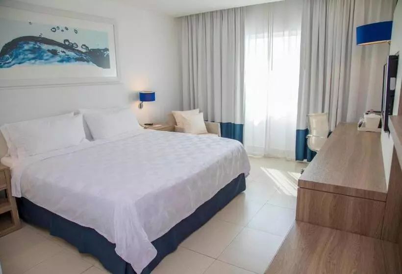 キングサイズベッドのスタンダードルーム, Holiday Inn Acapulco La Isla, An Ihg