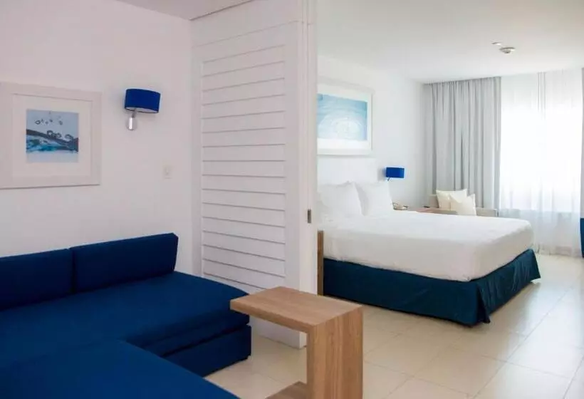 キングサイズベッドのスイートルーム, Holiday Inn Acapulco La Isla, An Ihg