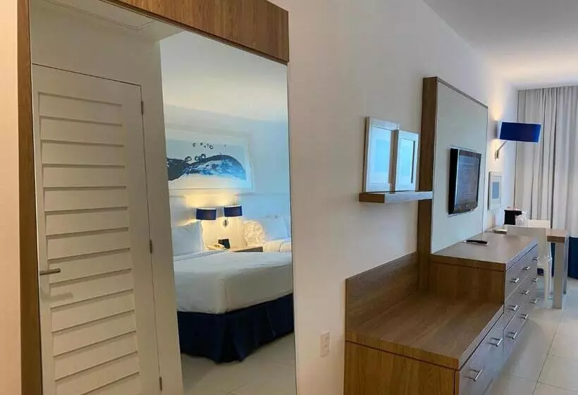 ２ダブルベッドのスタンダードルーム, Holiday Inn Acapulco La Isla, An Ihg