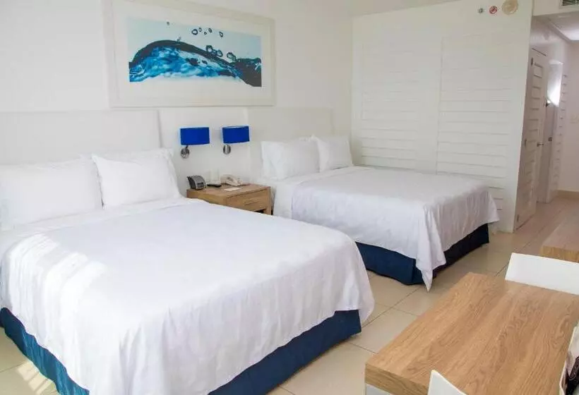 ２ダブルベッドのスタンダードルーム, Holiday Inn Acapulco La Isla, An Ihg