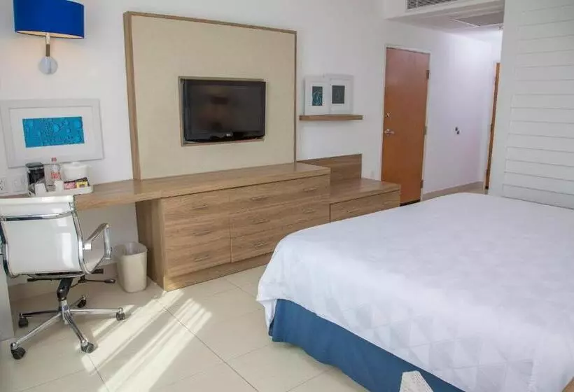 キングサイズベッドのスタンダードルーム, Holiday Inn Acapulco La Isla, An Ihg