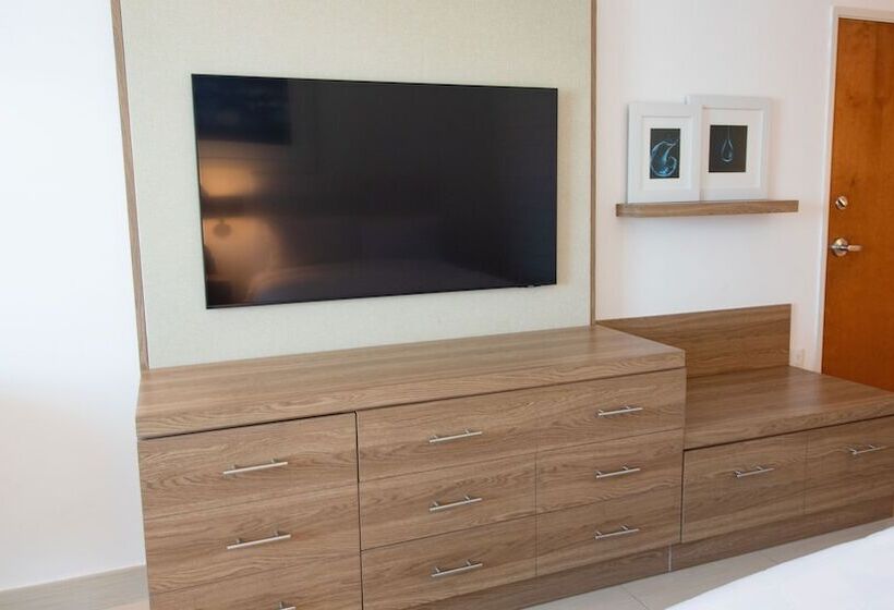 חדר סטנדרט, Holiday Inn Acapulco La Isla, An Ihg